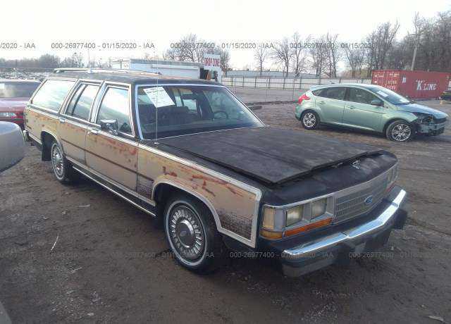 Ford Crown Victoria