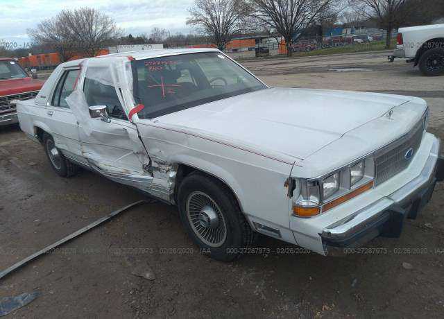 Ford Crown Victoria