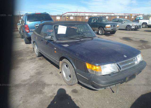 Saab 900