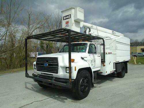 Ford F-700