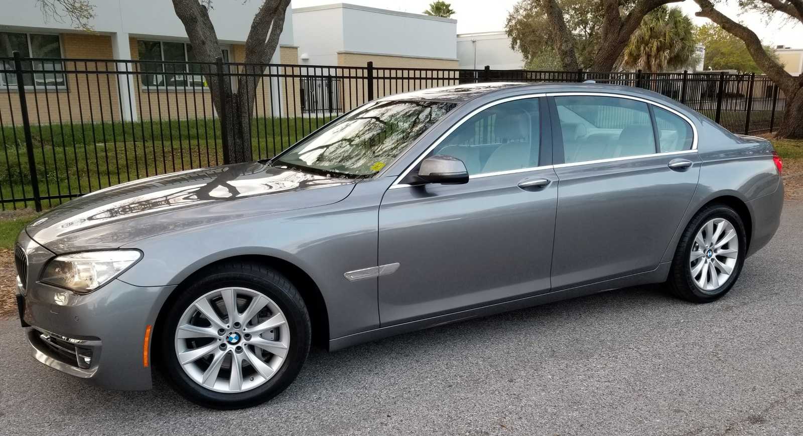 BMW 740Li