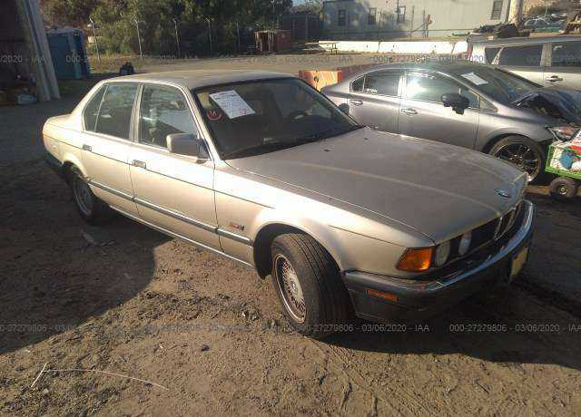 BMW 735i
