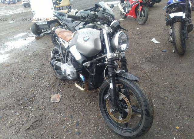 BMW R nineT