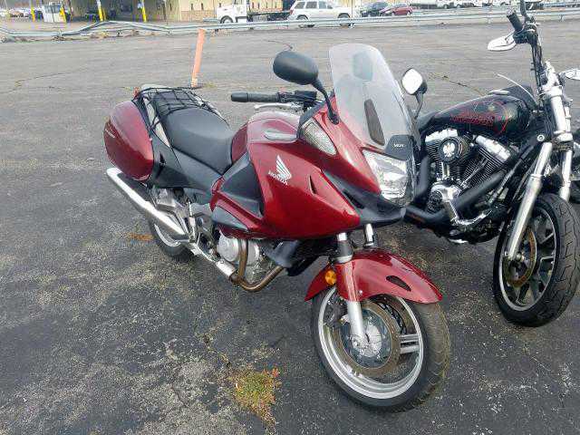 Honda NT700VA/NT700V