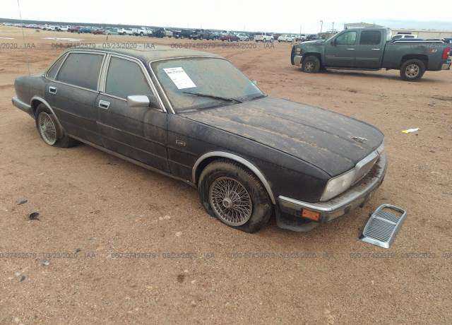 Jaguar XJ6