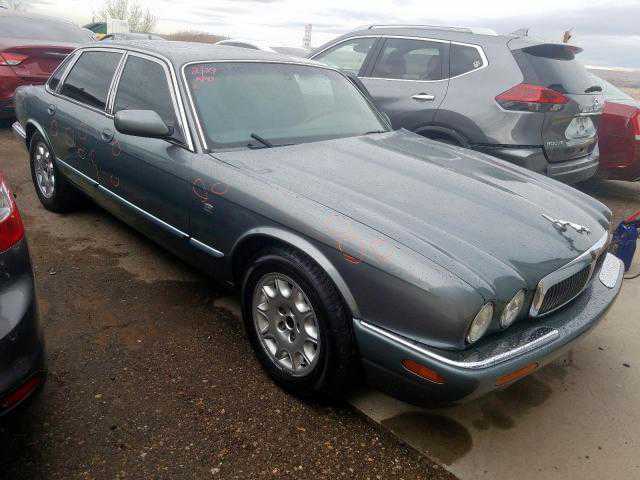 Jaguar XJ