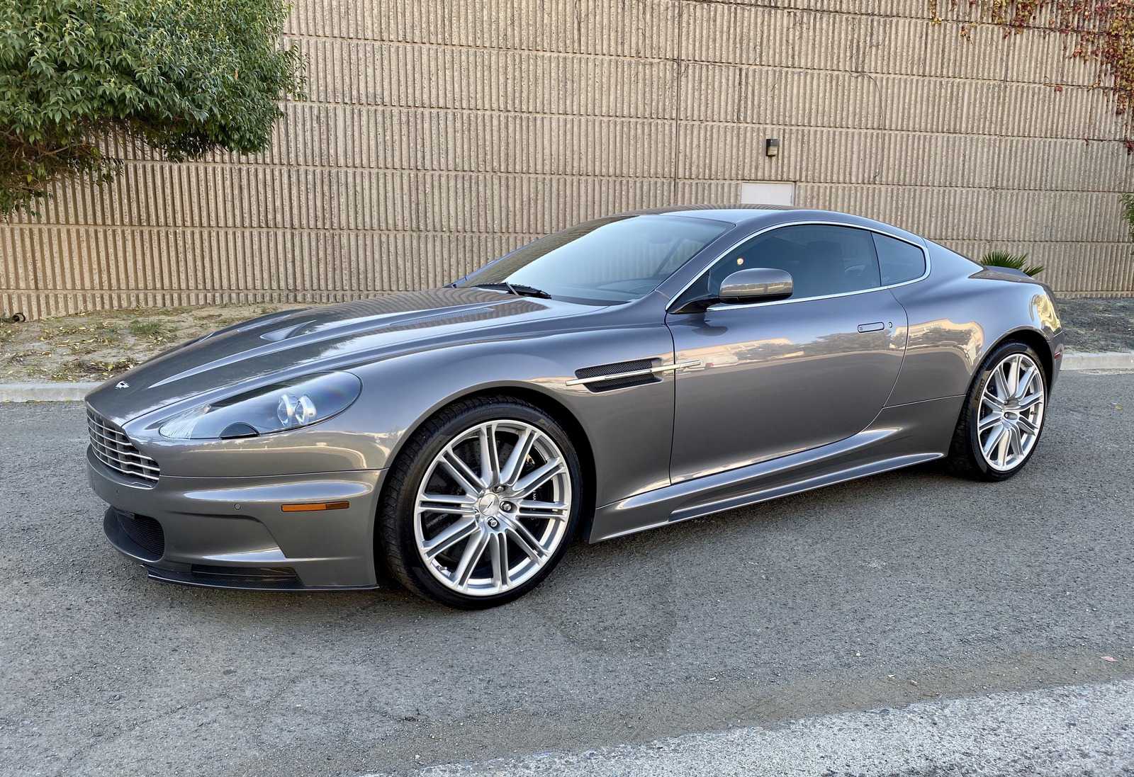 Aston Martin DBS