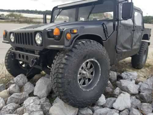 HUMMER H1