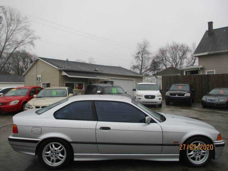 BMW 323is