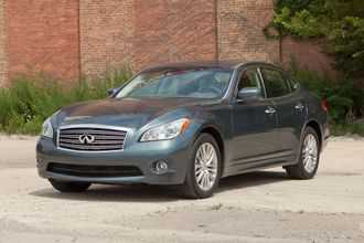 Infiniti M56