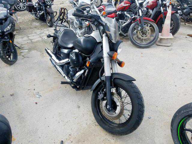 Honda VT750 (Shadow Phantom)
