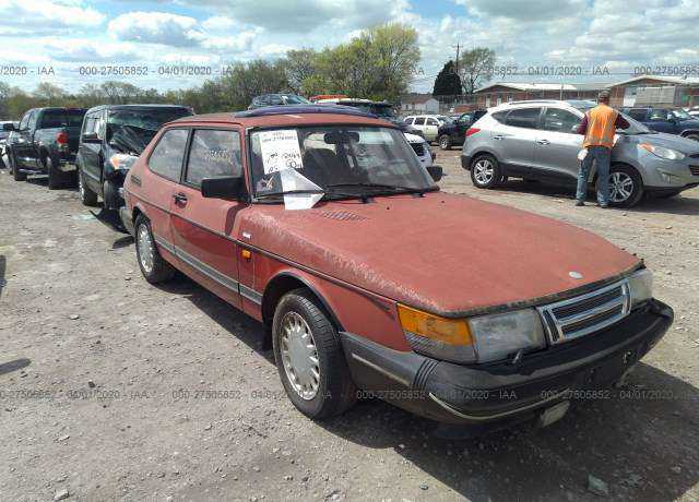 Saab 900