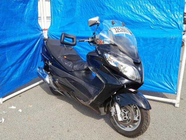 Suzuki AN400