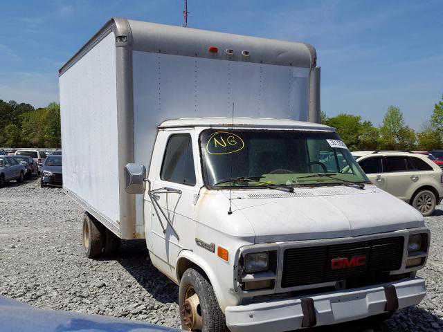 GMC Cutaway Van