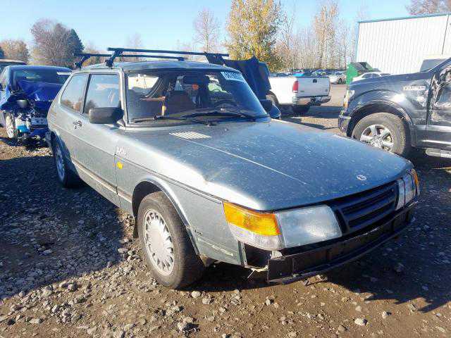 Saab 900