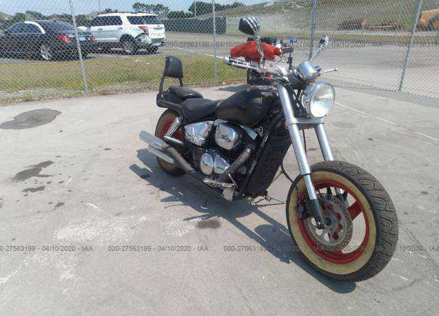 Suzuki VZ800