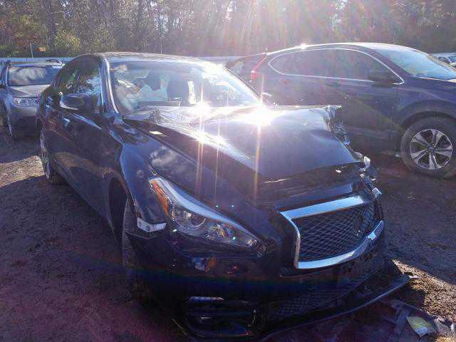 Infiniti Q70