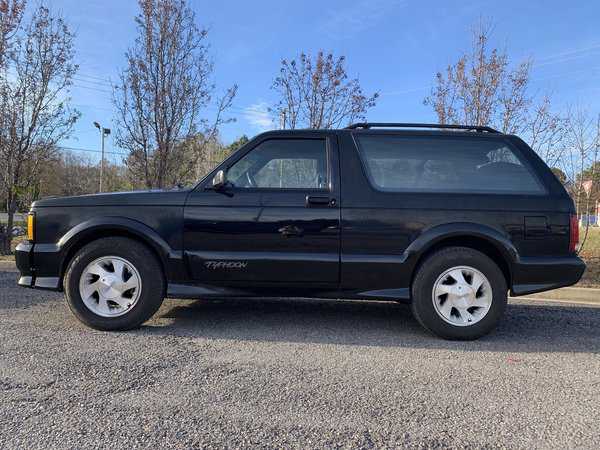 GMC Typhoon
