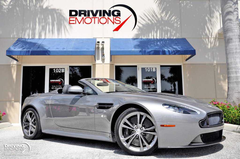 Aston Martin V12 Vantage