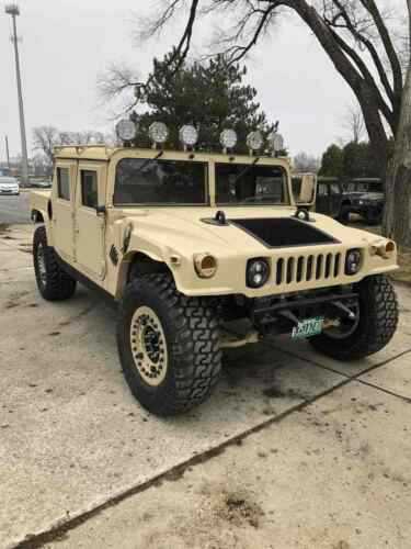 HUMMER H1