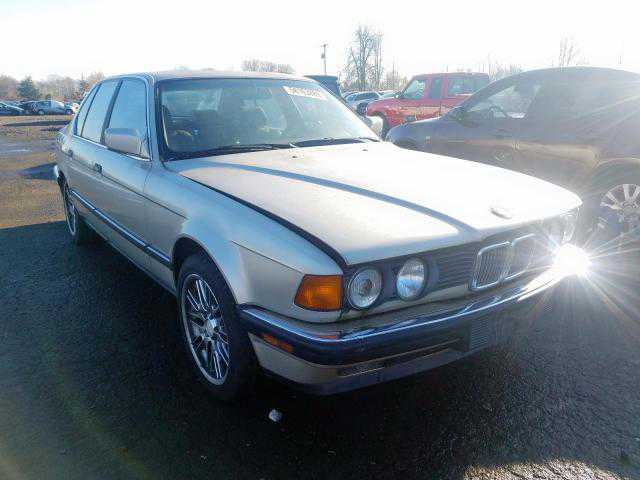 BMW 735i