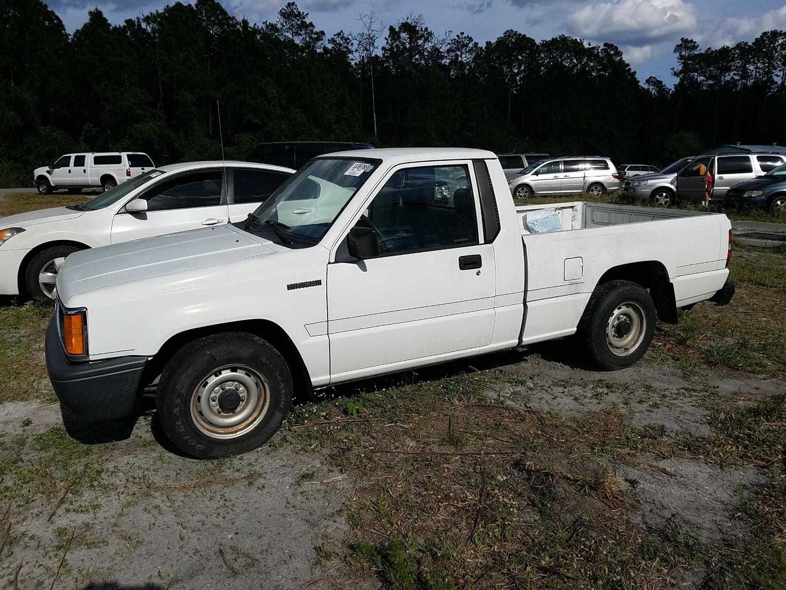 Mitsubishi Mighty Max