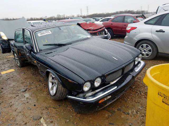 Jaguar XJR