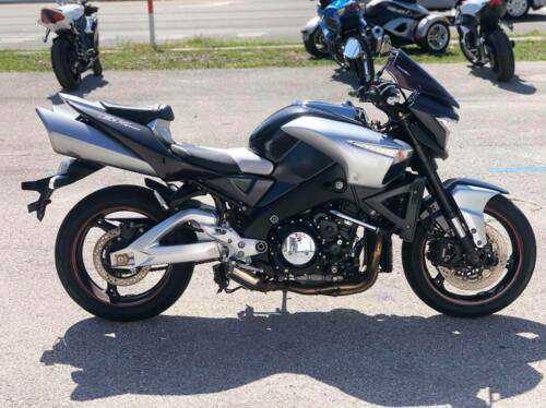 Suzuki GSX1300BK