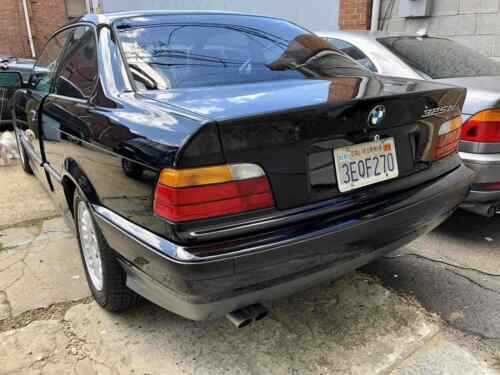 BMW 325iS