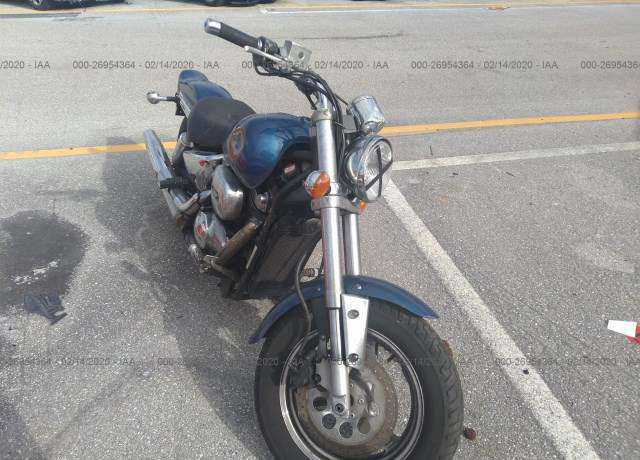 Suzuki VZ800