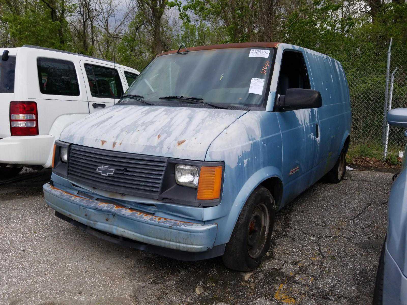 Chevrolet Astro Van