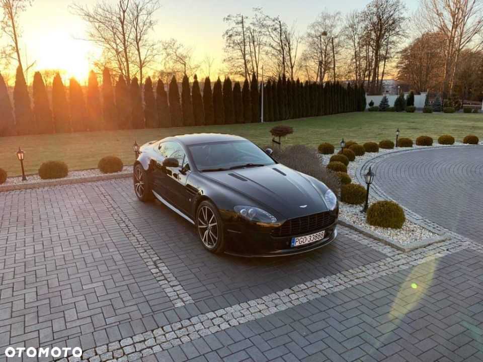 Aston Martin V8 Vantage
