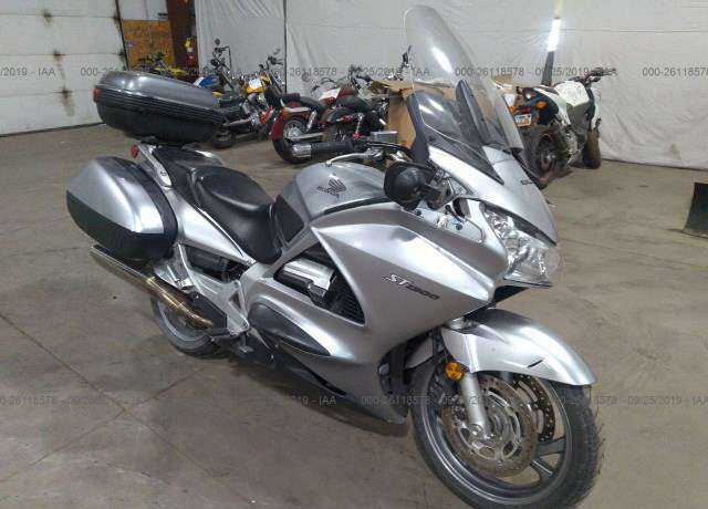 Honda ST1300A