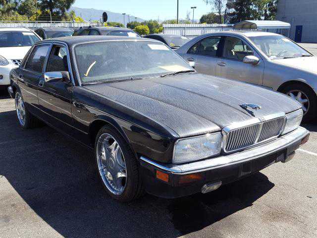 Jaguar XJ6