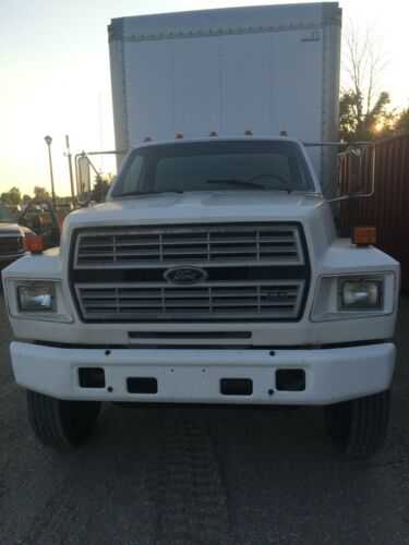 Ford F-800