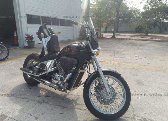 Honda VT600CD (SHADOW VLX DELUXE)