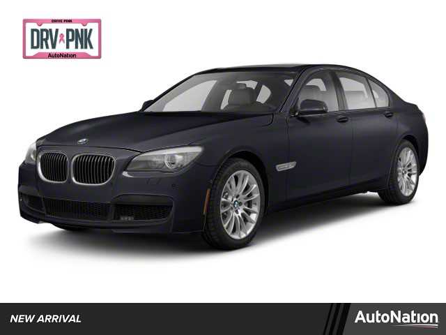 BMW 740i