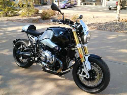 BMW R nineT