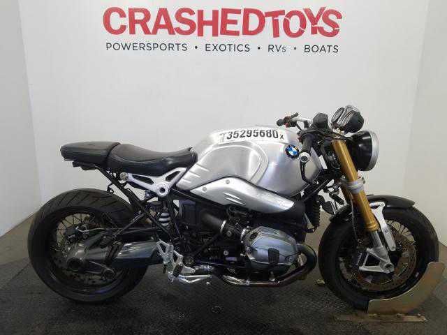 BMW R nineT