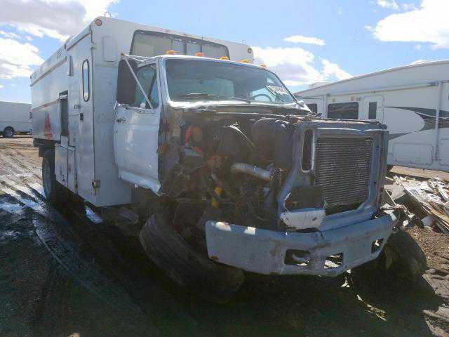 Ford F-700