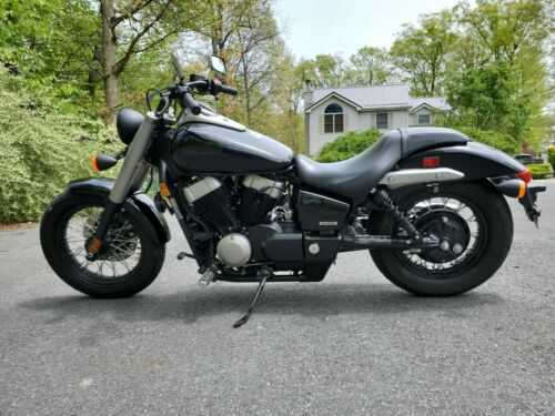 Honda VT750 (Shadow Phantom)