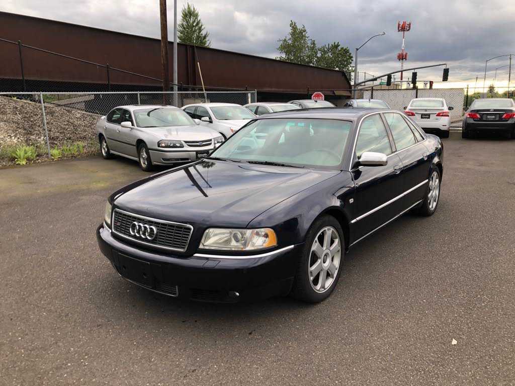 Audi S8