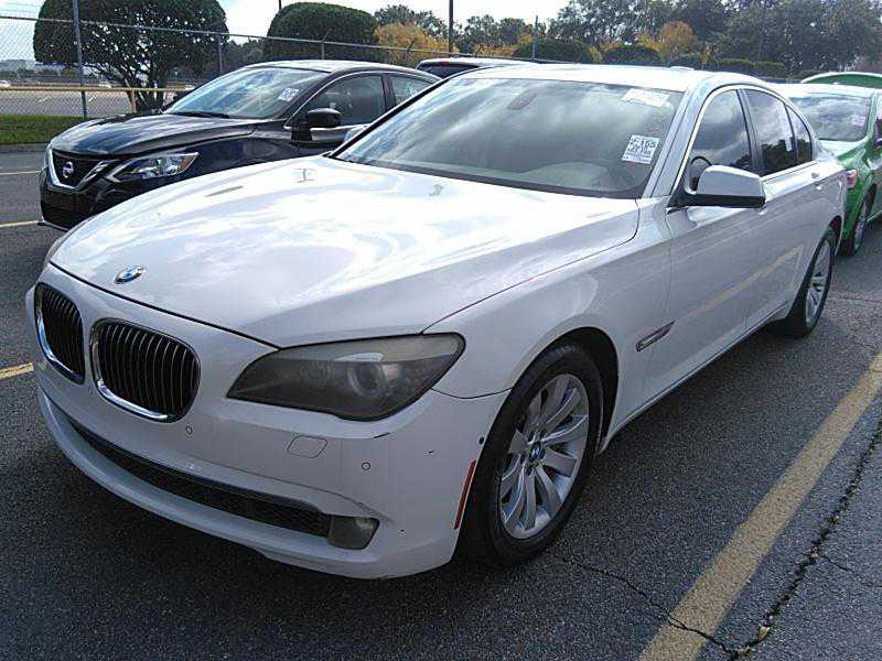 BMW 750i