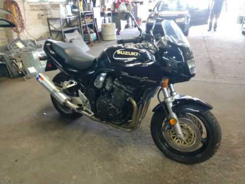 Suzuki GSF1200S