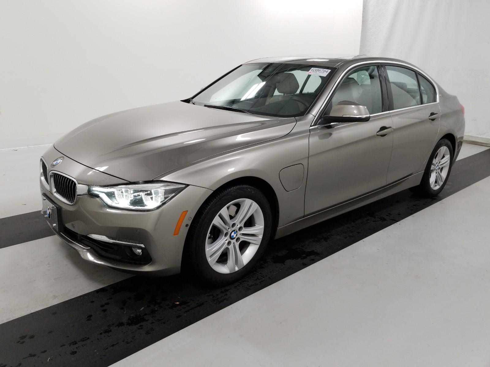 BMW 330e