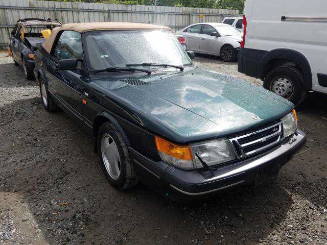 Saab 900