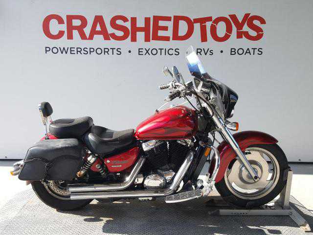 Honda VT1100C2 (SHADOW SABRE)