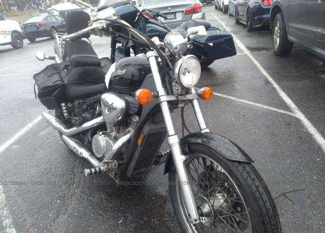 Honda VT600C (SHADOW VLX)