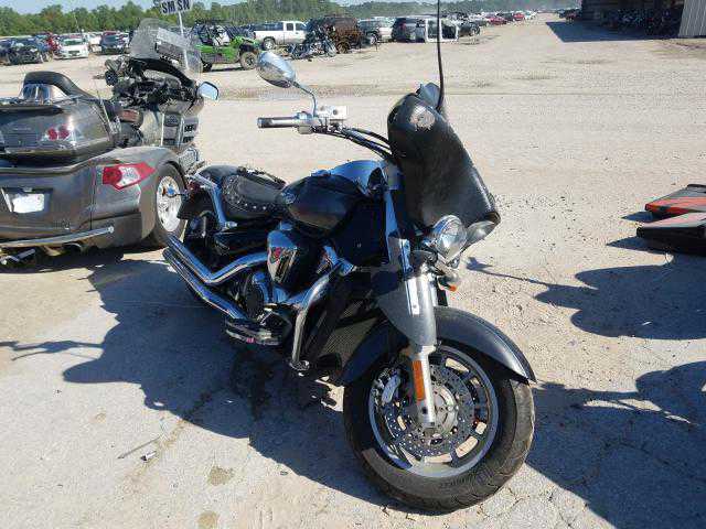Suzuki VLR1800/VLR1800T