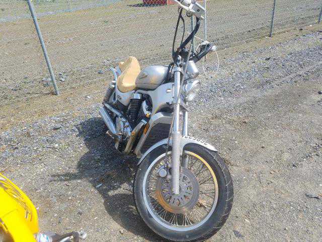 Suzuki VS800GLK